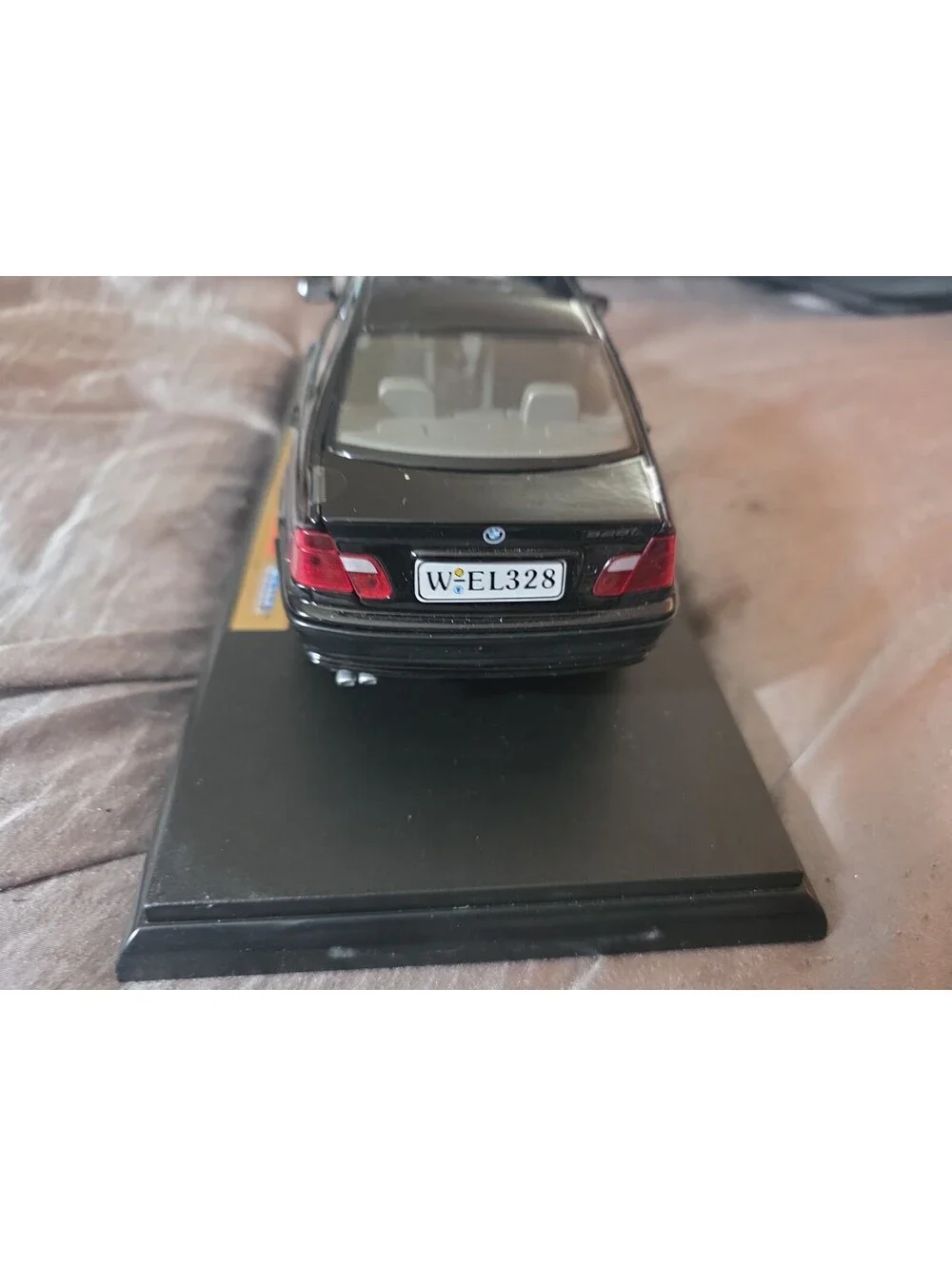 BMW 328i 1998 Welly 1:18 collection DIE-CAST Black Rare New in Box